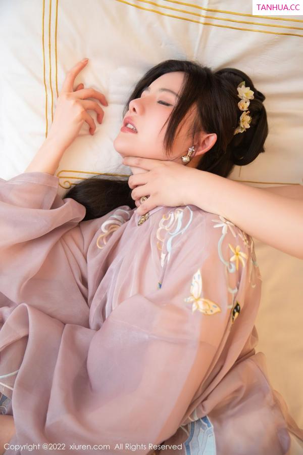 就是阿朱啊  [XiuRen]高清写真图 2022.04.29 No.4945 就是阿朱啊第13张图片